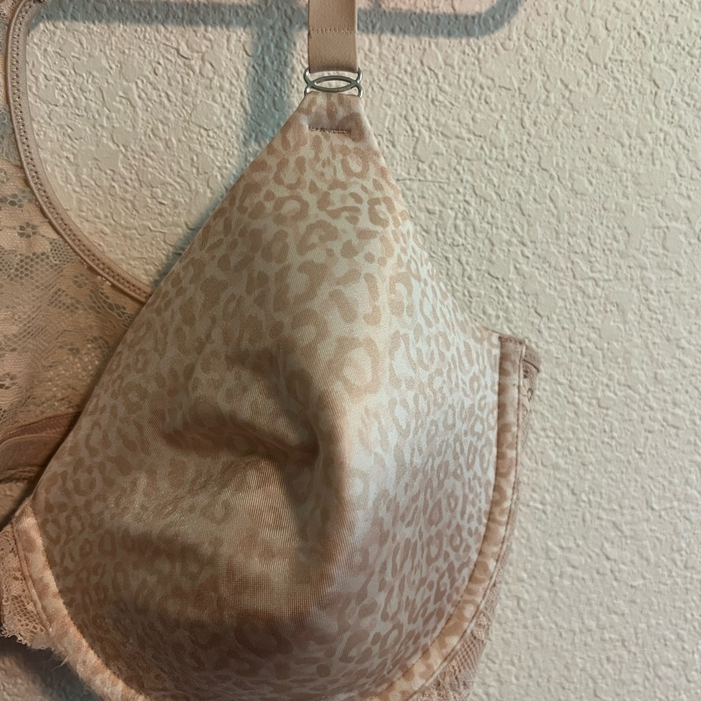 Maidenform Beige Leopard Print Bra Size 40DD - Picture 4 of 12